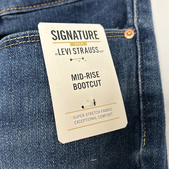 Plus Size Jeans - Picture 4 of 6